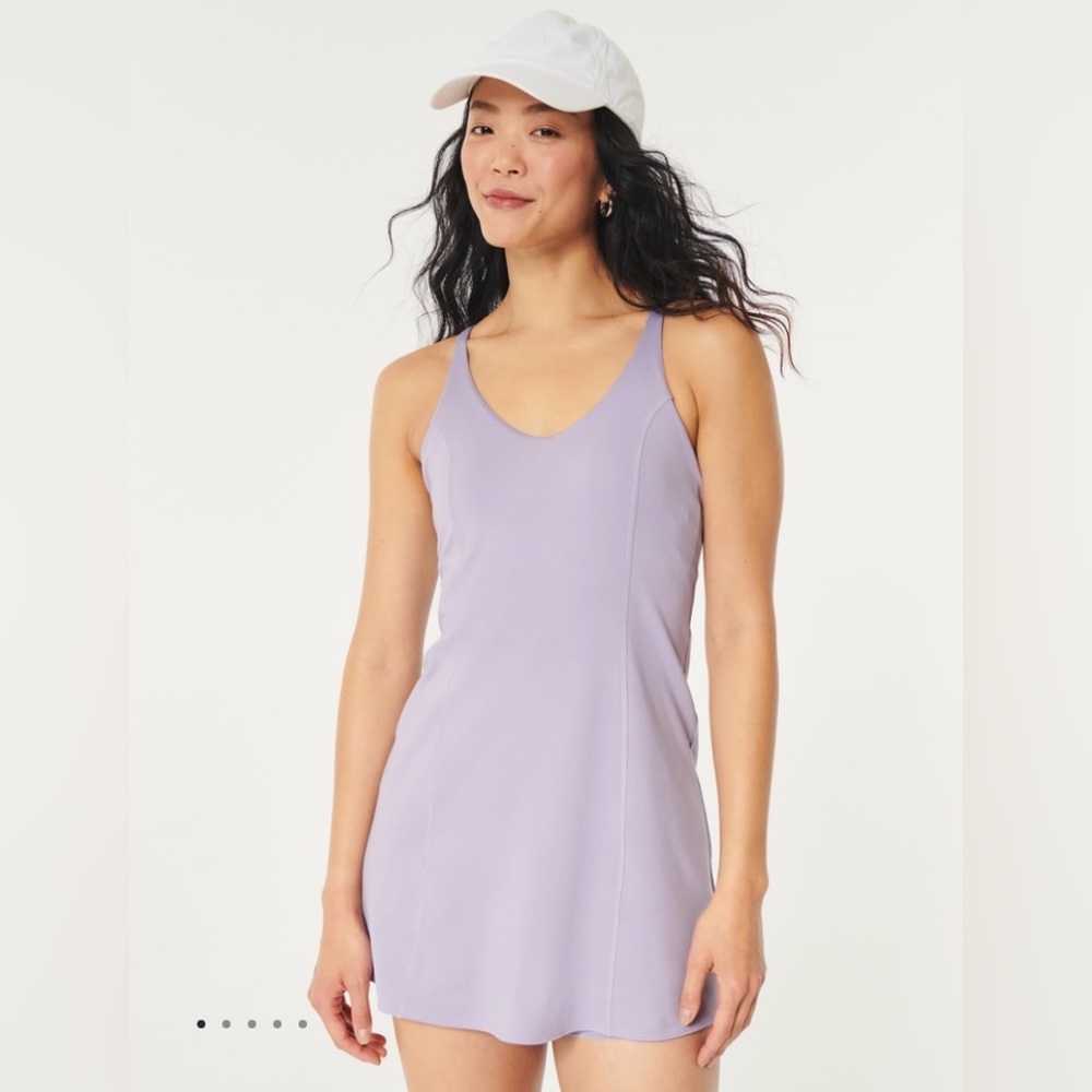 GILLY HICKS ACTIVE RECHARGE SEAMED DRESS
